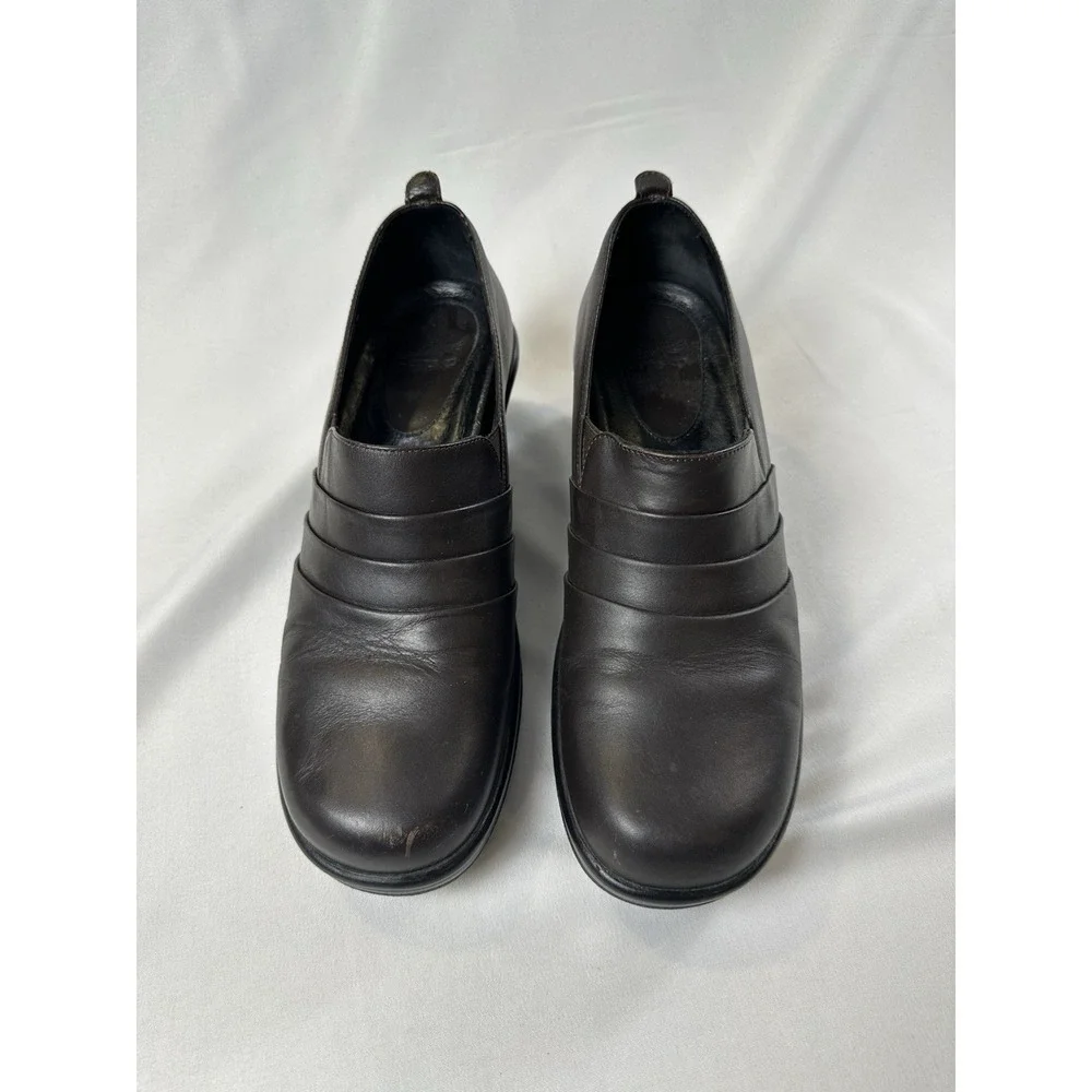 Dansko slight wear